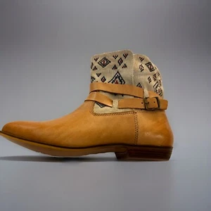 Anthropologie Latigo James Embroidered Booties Sz 8 Leather Western Ankle Boots - Picture 1 of 5