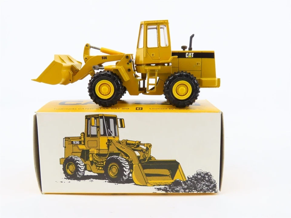 Caterpillar Cat 936 Wheel Loader - Conrad 1:50 Scale Diecast Model #2886 - Image 1 of 4