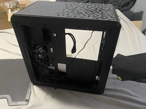 Cooler Master Atx Case with pre installed fans (READ DESC) - Photo 1/14