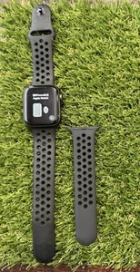 Apple Watch 40mm Nike - Picture 1 of 7