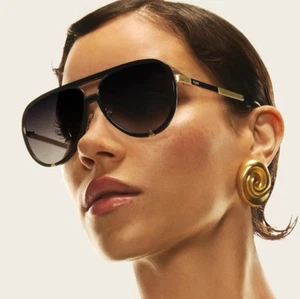 Gafas de sol Quay Australia de alto perfil negras doradas/lentes topo humo polarizadas - Imagen 1 de 12