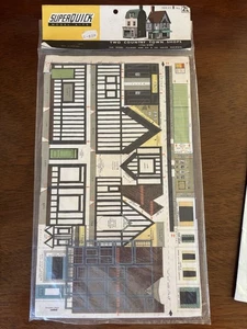 SUPERQUICK MODEL RAILWAY KITS OO GAUGE B22 - TWO COUNTRY TOWN SHOPS - Picture 1 of 3