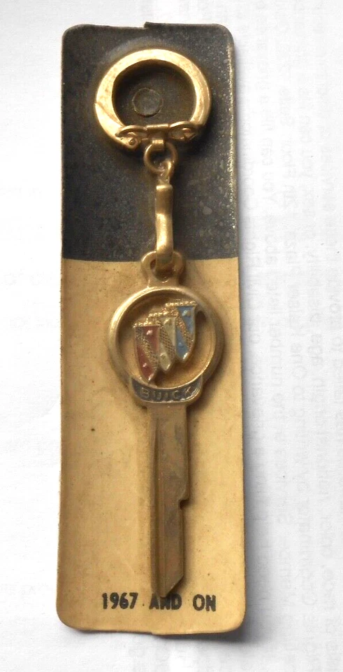 Llave BUICK vintage en blanco 1967 y en adelante Foto 1 de 1