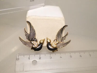 50/60er J. Ohrclips stilistisch Vögel Messing schwarz bemalt u. Strass 8,62 g - Bild 1 von 4