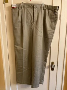 Izod American Chino Double Pleat 48-32 Classic Men's Khakis NWT - Picture 1 of 6