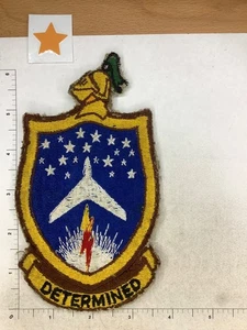 VINTAGE USAF 352nd BOMB SQUADRON PATCH - Picture 1 of 2