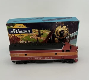 Athearn HO 3235 Southern Pacific #6441 Dual Flywheel Super Pwr F7A Locomotive - Picture 1 of 9