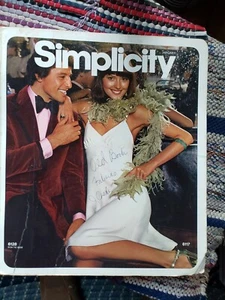 Catalog Simplicity Giant Pattern Fashion Sewing Book January 1973 - Foto 1 di 12