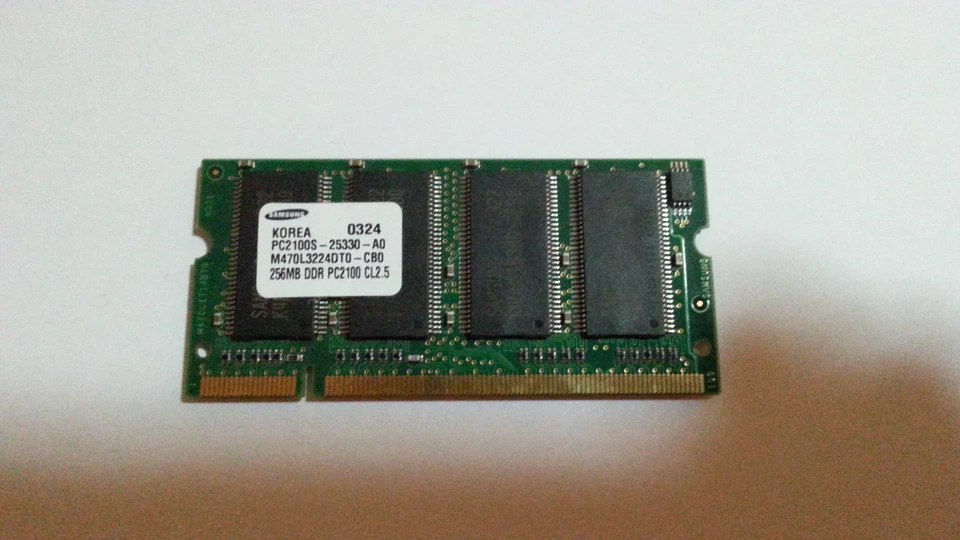 512 Mb (2x256MB) SAMSUNG SODIMM M470L3224DT0-CB0 DDR PC2100 266MHZ 200 pin - Immagine 1 di 1