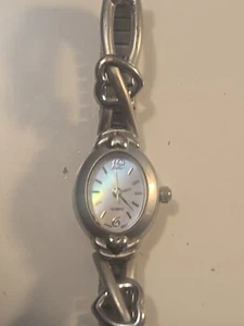Ladies Advance Fg92701w Quartz Watch - Picture 1 of 8