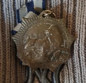 Ww1 German - Badge - lion - Picture 1 of 2
