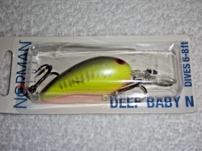 Norman DBN- Deep Baby-N Crankbait, 2" & 1/4 oz, DIVE 6' TO 8' CHART/SILVER/BASS - Image 1 of 4