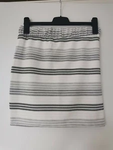 Reserved Rock, Gr. M, weiß/grau, Neu ohne Etikett - Bild 1 von 5