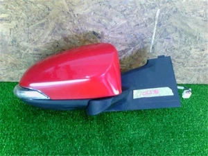 TOYOTA Vitz KSP130 Right Side Mirror 87910-52B90 P21600-23001483 - Picture 1 of 5