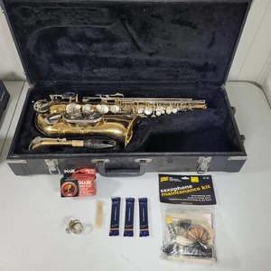 Vito Japan Alto Saxophone & Hard Case Maint. Kit Sharp Tuner  NEEDS CLEANED  - Picture 1 of 15