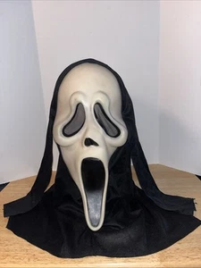 Vintage Scream Ghostface Mask S9206 Easter Unlimited Fun World Halloween Gen 3 - Picture 1 of 13