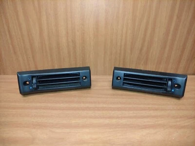 Panda 141 Prese D'aria Interne Cruscotto - Immagine 1 di 4