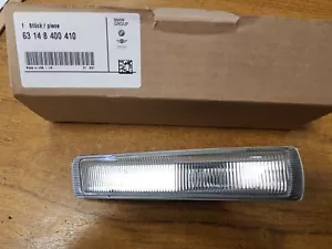 GENUINE BMW Z3 Offside / Drivers Side Front Bumper Sidelight Indicator Marker - Picture 1 of 4