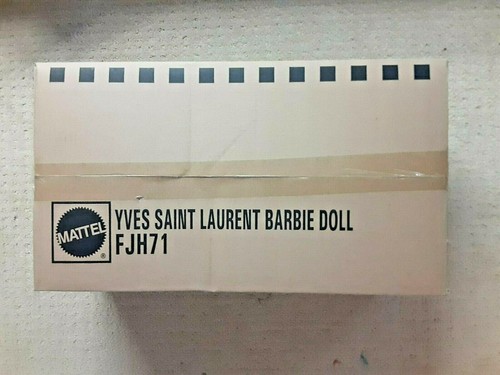 SAINT LAURENT (YSL) 2018 Yves Saint Laurent Barbie Bambola (FJH71) giacca safari etichetta platino senza scatola