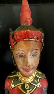 HERMOSA DAMA DE BIENVENIDA TAILANDESA DE MADERA TALLADA A MANO--PINTADA, 21"--EXC. COND - Imagen 1 de 15