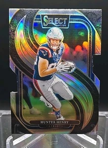 2024 Select Football Premier Level Hunter Henry Silver Die Cut Prizm #160-Pats - Picture 1 of 3