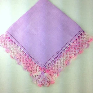 De Colección Hanky LINO IRLANDÉS Púrpura Lavanda Bordes de Crochet a Mano Rosa Variegado  - Imagen 1 de 5