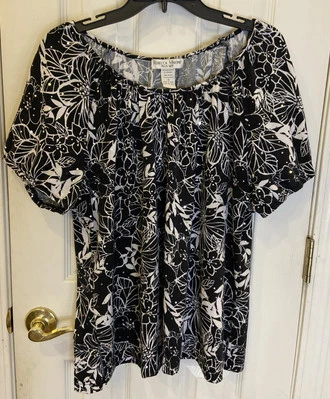 Rebecca Malone Plus  Top Size 1X Black & White Floral Sequins Short Sleeves - Image 1 of 4
