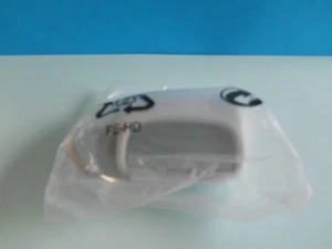 Tupperware Schlüsselanhänger Miniatur Brotmax Brotbehälter weiß grau NEU OVP - Bild 1 von 2