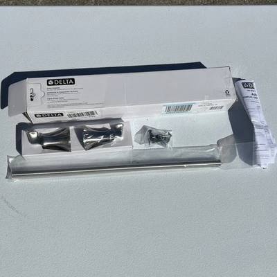 Delta 76418-SS Ashlyn 18 pulgadas montaje en pared toallero brillante acero inoxidable Foto 1 de 4