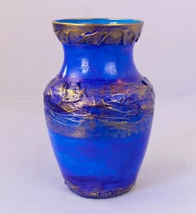 HANDMADE GLASS DECORATIVE VASE 7 3/4" H TEXTURED ROUND HOME DECOR ULTRAMARINE - Picture 1 of 2