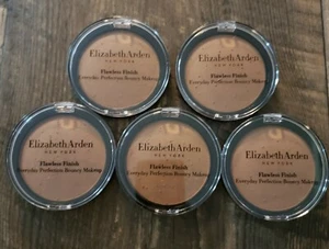Sponge-On Creme Foundation Make-up Golden Caramel Elizabeth Arden Menge 5 - Bild 1 von 2
