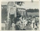 1932 Press Photo Crowd at Little Tree Farms 1930s Framingham Massachusetts