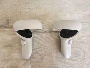 Meta Quest 2 Right and Left Hand Controller - WORKS - Picture 1 of 1