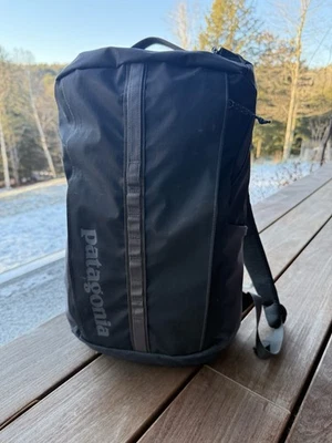 Рюкзак Patagonia Black Hole® Pack 25 л - Тлеющий Синий с Серым Кузницей - Изображение 1 из 4