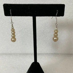 1.5in Pearl Bead Dangle Earrings Silver Tone Hooks Lightweight Classic Style - Picture 1 of 11