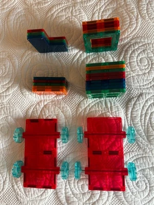 SHAPE mags 24 Piece Magnetic Tiles Set with 2 cars  - Image 1 of 4