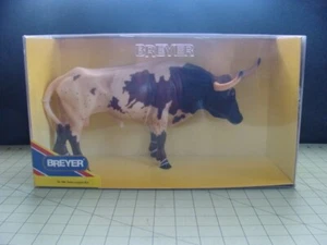 TEXAS LONG HORN BULL BREYER NO 399 COW - Picture 1 of 7