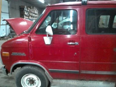 Driver Left Front Door Manual Fits 85-93 CHEVROLET 10 VAN 390686 - Image 1 of 4