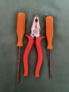 Pliers screwdriver adapt Lamborghini Jalpa Countach 5000 QV I toolkit Silhouette - Picture 1 of 12