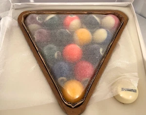 VTG DEWARS 12 PROMOTIONAL 2006 POOL BALL SET WITH LABELED WOODEN RACK NIB  - Picture 1 of 8