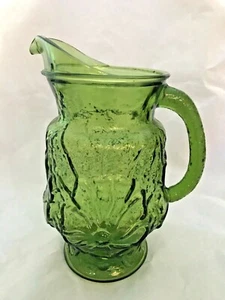 Vintage Green Glass Anchor Hocking Pitcher Rain Flower Daisy Textured 64 oz - Picture 1 of 3