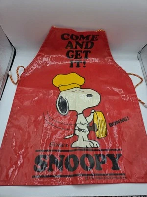 Vintage Snoopy Chef  Come And Get It Vinyl Front Kitchen Red Apron Hong Kong - Image 1 of 4