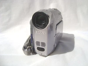 X VIDEOCAMERA SONY DCR-HC39E. PAL. MINI DV TAPE HC22E. DV-out. Garanzia 1 anno. - Foto 1 di 9