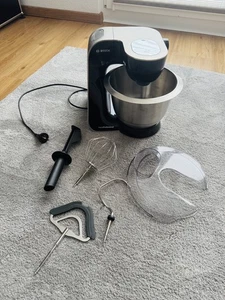 BOSCH MUM5 MUM57B22 Küchenmaschine 900 Watt, Schwarz - Bild 1 von 10