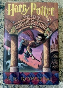HARRY POTTER AND THE SORCERER’S STONE - FIRST AMERICAN EDITION©️1998 VG+ RARE! - Bild 1 von 10