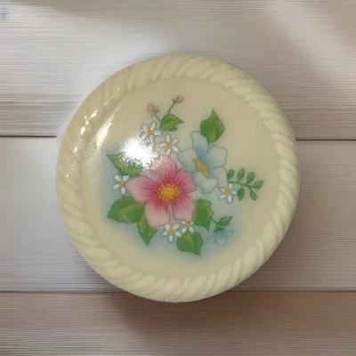 Broche de porcelana Avon de colección rosa azul flores blanco años 80 bisutería Foto 1 de 2