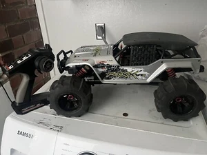 RARE!! KYOSHO FO-XX VE 1:8 4WD Monster Truck Brushless Foxx With Lipo Batteries - Picture 1 of 9
