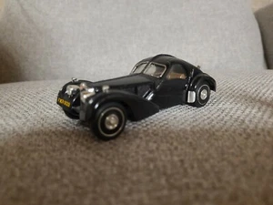 BRUMM BUGATTI ATLANTIC 1938 NERO 1:43 MODELLINO AUTO D'EPOCA BRUMM ANNI 80 - Foto 1 di 4