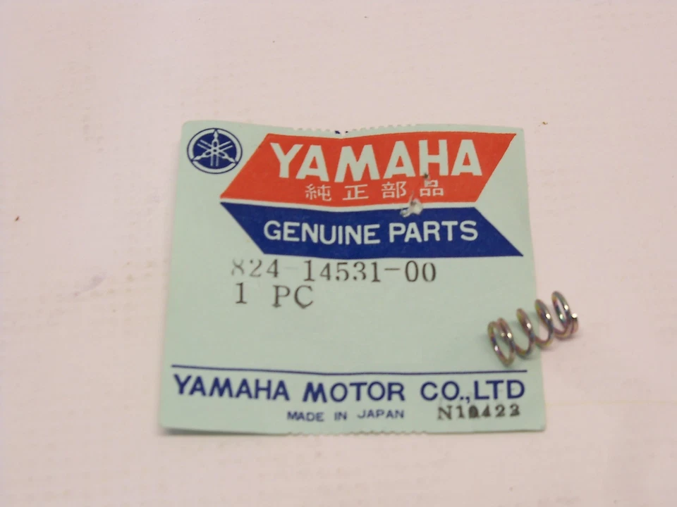 NOS YAMAHA 824-14531-00-00 CARBURETOR ADJUSTMENT SCREW SPRING SL292 EW433 GP643 - Image 1 of 1