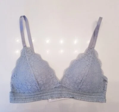 H&M 32B Bra Lace Wireless Padded Back Closure Seafoam Cute  - Image 1 of 4